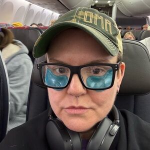 Meet your Posher, Jeanne